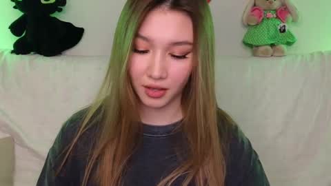 Lisa and Katerina online show from March 4, 1:06 pm