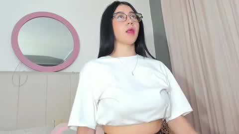 Lisa online show from March 1, 1:11 am