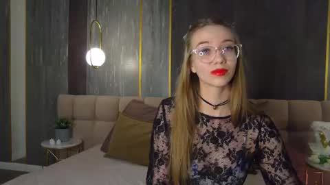 Lisa online show from February 3, 6:22 am