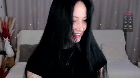 Lisa Moore online show from January 1, 3:24 pm