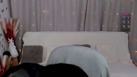 Lisa Moore online show from December 15, 11:34 am