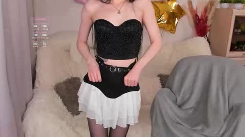 Lisa Moore online show from October 6, 9:19 pm