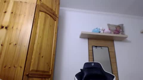 Lisaskybaby online show from January 13, 8:51 am