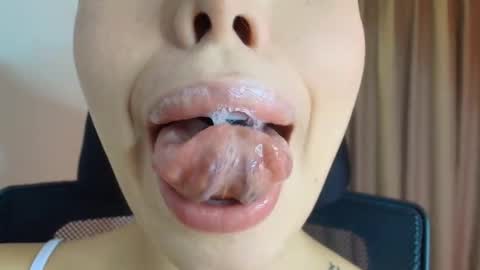 Lisbet online show from March 27, 10:32 pm