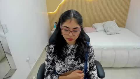   online show from March 21, 12:21 pm