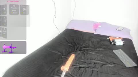 lissa_petitee online show from November 17, 3:40 am