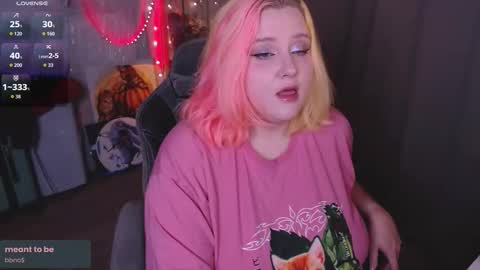 Snapshot of lissamuff chatting on October 22, 1:38 pm Lissa online show from October 22, 1:38 pm