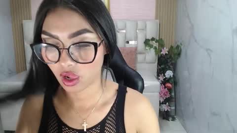 lissandra_s online show from December 4, 9:26 pm
