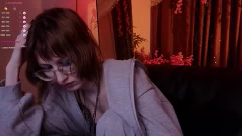 lissaros online show from February 4, 12:19 pm