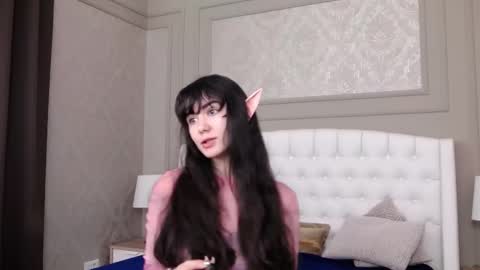 Snapshot of little__iris chatting on March 9, 4:27 am Iris online show from March 9, 4:27 am