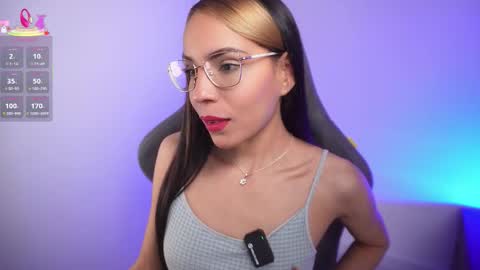 Help me reach 100 likes online show from November 25, 7:26 pm