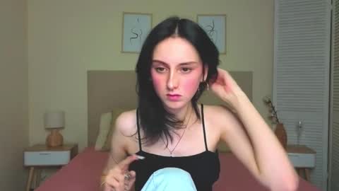 Snapshot of little_mollee chatting on October 11, 9:17 pm little_mollee online show from October 11, 9:17 pm