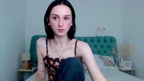 Snapshot of little_mollee chatting on October 8, 9:08 pm little_mollee online show from October 8, 9:08 pm