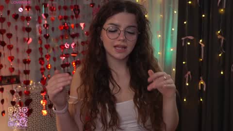 Kiki online show from February 16, 7:14 pm