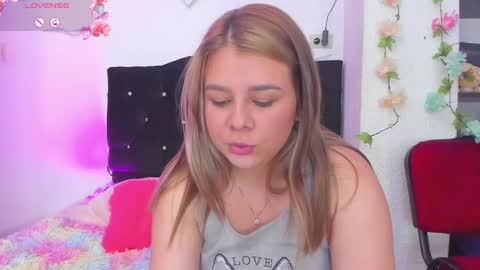 Tifanny online show from February 18, 3:21 pm