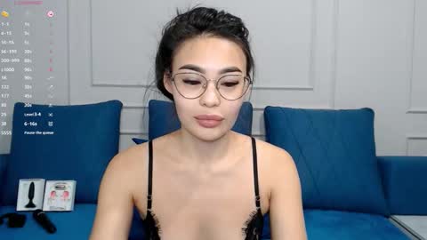 Kwan online show from December 17, 9:35 am