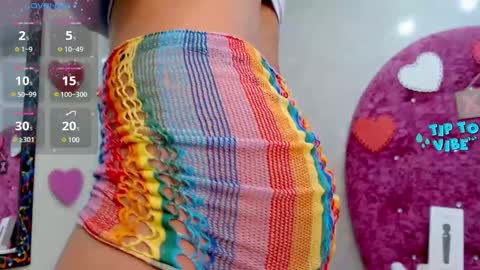 Snapshot of litzy_curly chatting on March 3, 3:59 pm Litzy online show from March 3, 3:59 pm