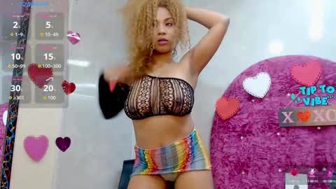 Snapshot of litzy_curly chatting on September 15, 4:04 pm Litzy online show from September 15, 4:04 pm