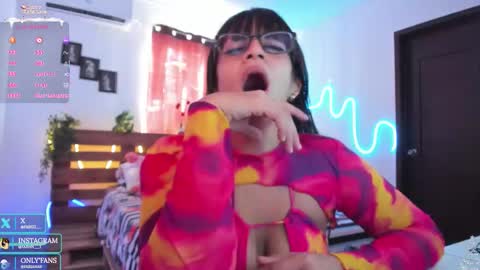 Livfabi  online show from December 16, 5:41 pm