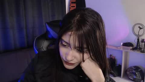 Elizabeth online show from November 30, 12:48 am