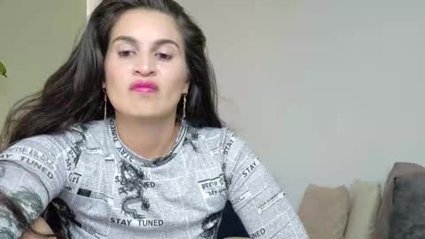 liz online show from November 26, 6:31 pm