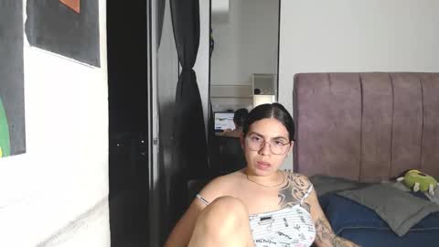 Snapshot of liza_thurner chatting on October 3, 11:54 pm Liza Thurner online show from October 3, 11:54 pm