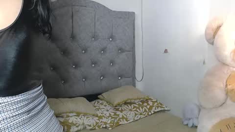 Liza Thurner online show from November 29, 9:41 pm