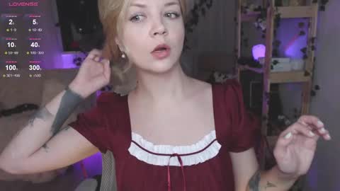 Snapshot of liza_wet chatting on March 2, 7:10 am Liza Wet online show from March 2, 7:10 am