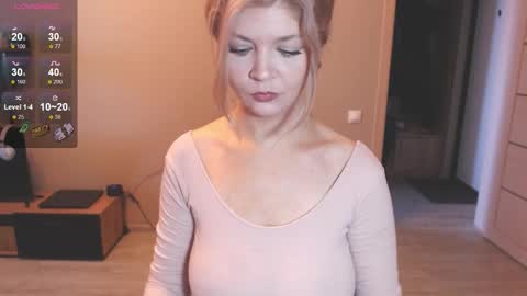 Snapshot of liza_wet chatting on October 17, 6:05 am Liza Wet online show from October 17, 6:05 am
