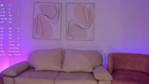 Lizzi  online show from March 29, 1:21 pm