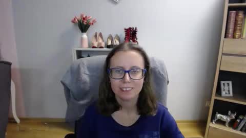 Snapshot of lizzy_sparkle chatting on October 3, 6:07 am Lizzy online show from October 3, 6:07 am