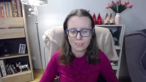 Lizzy online show from December 19, 6:38 am