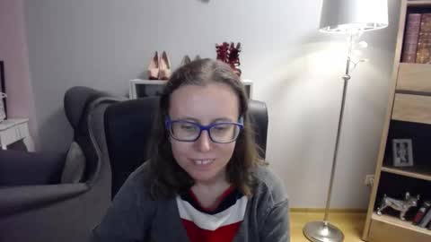 Snapshot of lizzy_sparkle chatting on October 10, 5:34 am Lizzy online show from October 10, 5:34 am