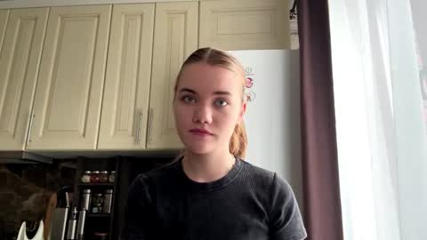 logancadarette online show from March 26, 11:01 am