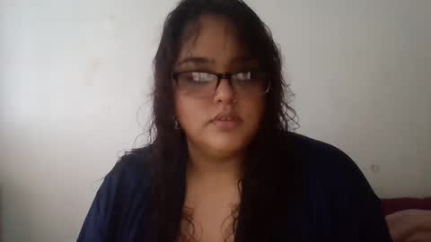 lola242327 online show from February 23, 9:00 pm
