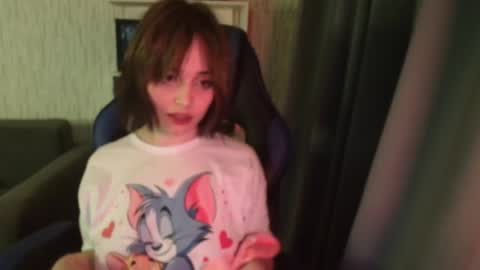 lola online show from January 3, 1:05 am