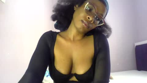 Lola Coco online show from July 9, 9:33 am