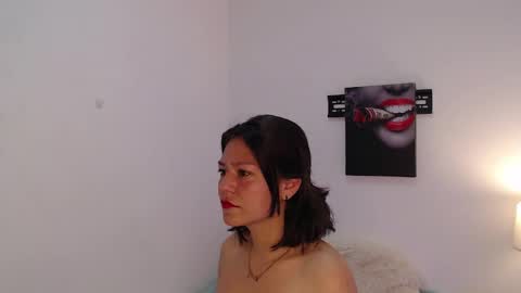 lolaandcamille online show from November 1, 9:13 am