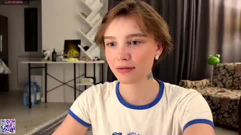 lolaatatee online show from July 11, 6:41 pm