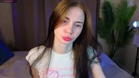 Lola online show from February 26, 9:30 am