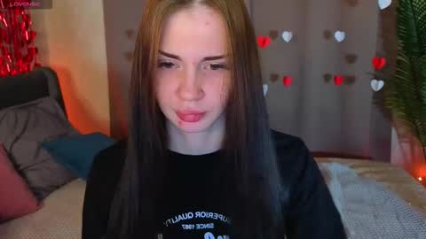 Lola online show from February 7, 9:35 am