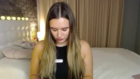 Victoria online show from December 20, 6:56 pm