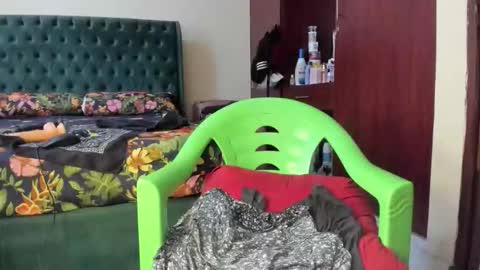 lolly_preety online show from March 6, 7:25 am