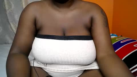 lomyenom56 online show from May 14, 2:34 pm