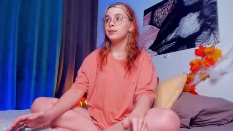 Lona online show from November 6, 7:09 pm