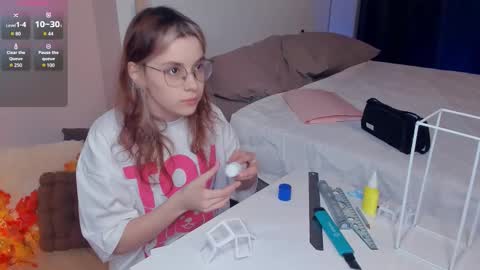 Lona online show from November 26, 7:04 pm