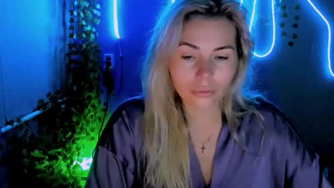 Snapshot of loraboyar chatting on September 9, 2:11 am Lora online show from September 9, 2:11 am