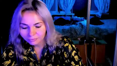 Snapshot of loraboyar chatting on October 28, 2:39 am Lora online show from October 28, 2:39 am