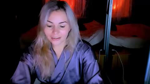 Snapshot of loraboyar chatting on September 30, 2:39 am Lora online show from September 30, 2:39 am