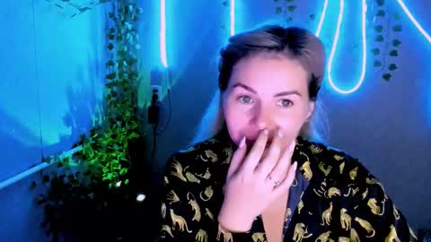 Snapshot of loraboyar chatting on September 25, 3:05 am Lora online show from September 25, 3:05 am